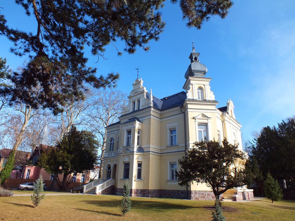 Thanhoffer Villa Siófok Buitenkant foto